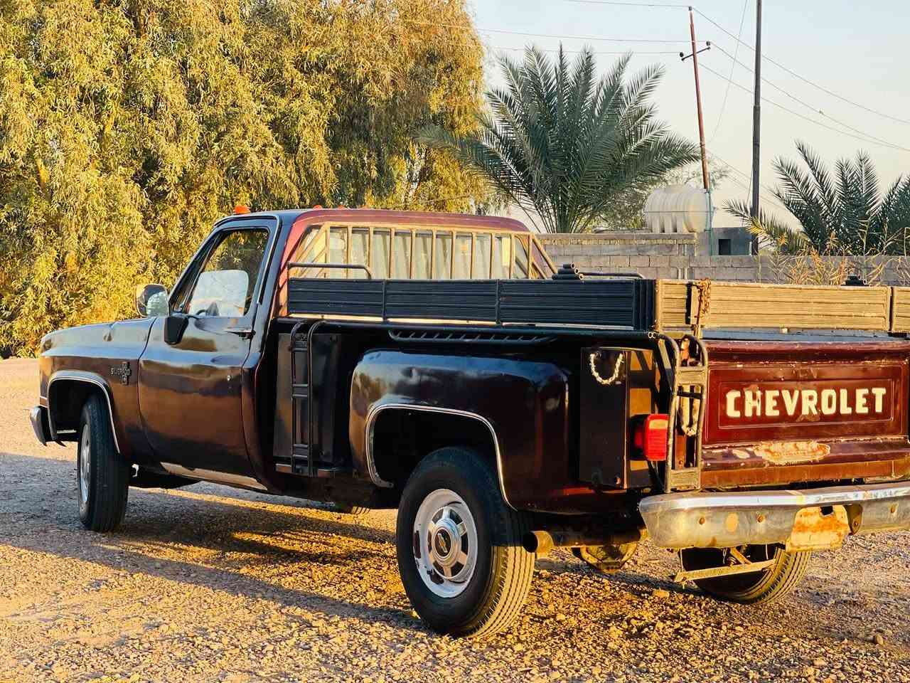 السلام عليكم للبيع شفر موديل 83 محرك 305 كير 400 رقم صلاح الدين دولي باسمي لون جوزي مكاني بغداد 
***********
***********
