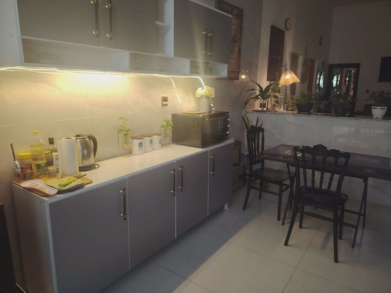 ✨كاونتر mdf 
✨القياس مترتين  ارضي وملحق مع سنك متر و٢٠
✨السعر 275 فقط 
✨✨✨✨✨✨✨✨✨
✨
✨اذا تريد السنك متر ونص اضافه ٢٥ عالسعر 
✨اذا تحب تضيف فاترينا اضافه ٨٥ عالسعر 
✨اذا تحب تضيف مجر واحد اضافه ١٠ عالسعر
✨اذاتريد تضيف تلث مجرات اضافه ٢٥ عالسعر
التوصيل بغداد مجاني


**إذا كنت صاحب هذا الإعلان وتريد حذفه لأي سبب، رجاءا أرسل رسالة إلى الدعم الفني**