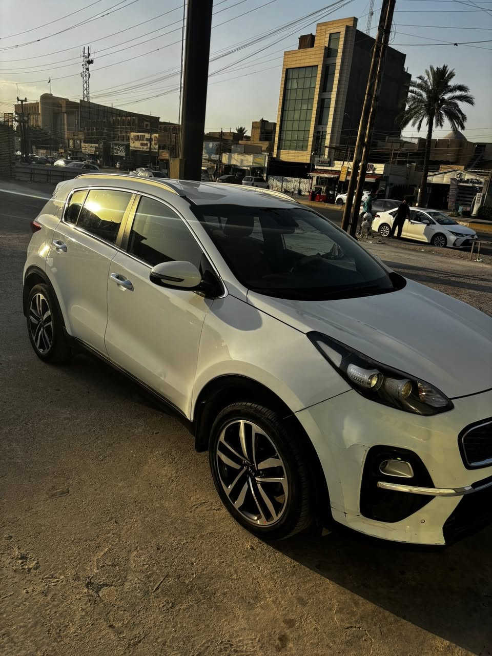سبورتج خليجي موديل  2020
محرك 2000 دوش

مري شفط  ، ويل 19 
شاشة كار بلي  

بيها بس مكان واحد صبغ مثل ما موضح بالصورة 

السعر 18,700$ بيها مجال بسيط 

المكان حي الاعلام 

*********** واتس
