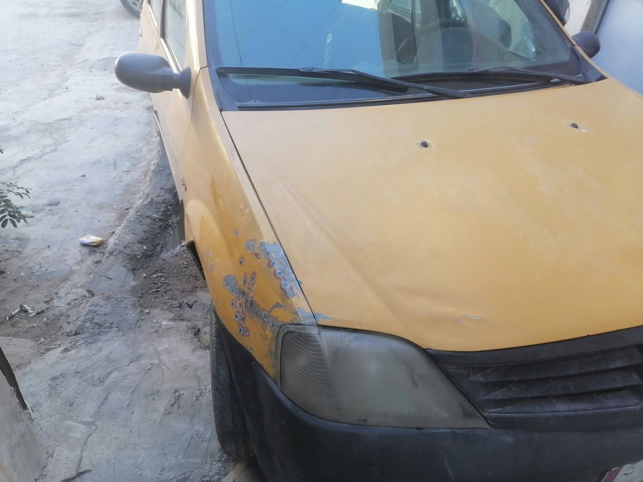 رينو لوكان م ٩ سنويه نافذه لسنه ٢٧ مكينه كير نظيفات بيها طخات وخياسات بسيطه بلهلالات كهربائياتها كامله السعر١٦ السياره بلاديه الاتصال على الرقم ***********
