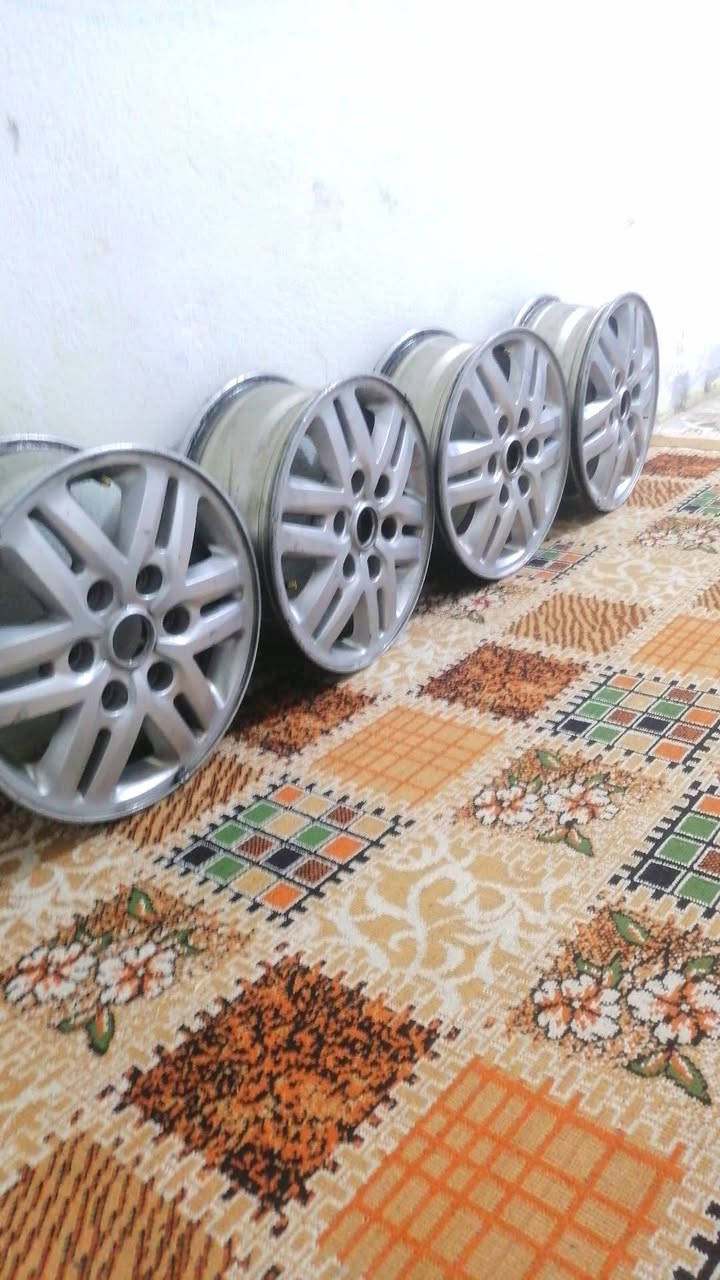 سلام عليكم للبيع تخم وياله مال 16 دبلو ابو النجمه نضاف مكاني عماره مشرح سعر 350 التصال عل رقم ***********
