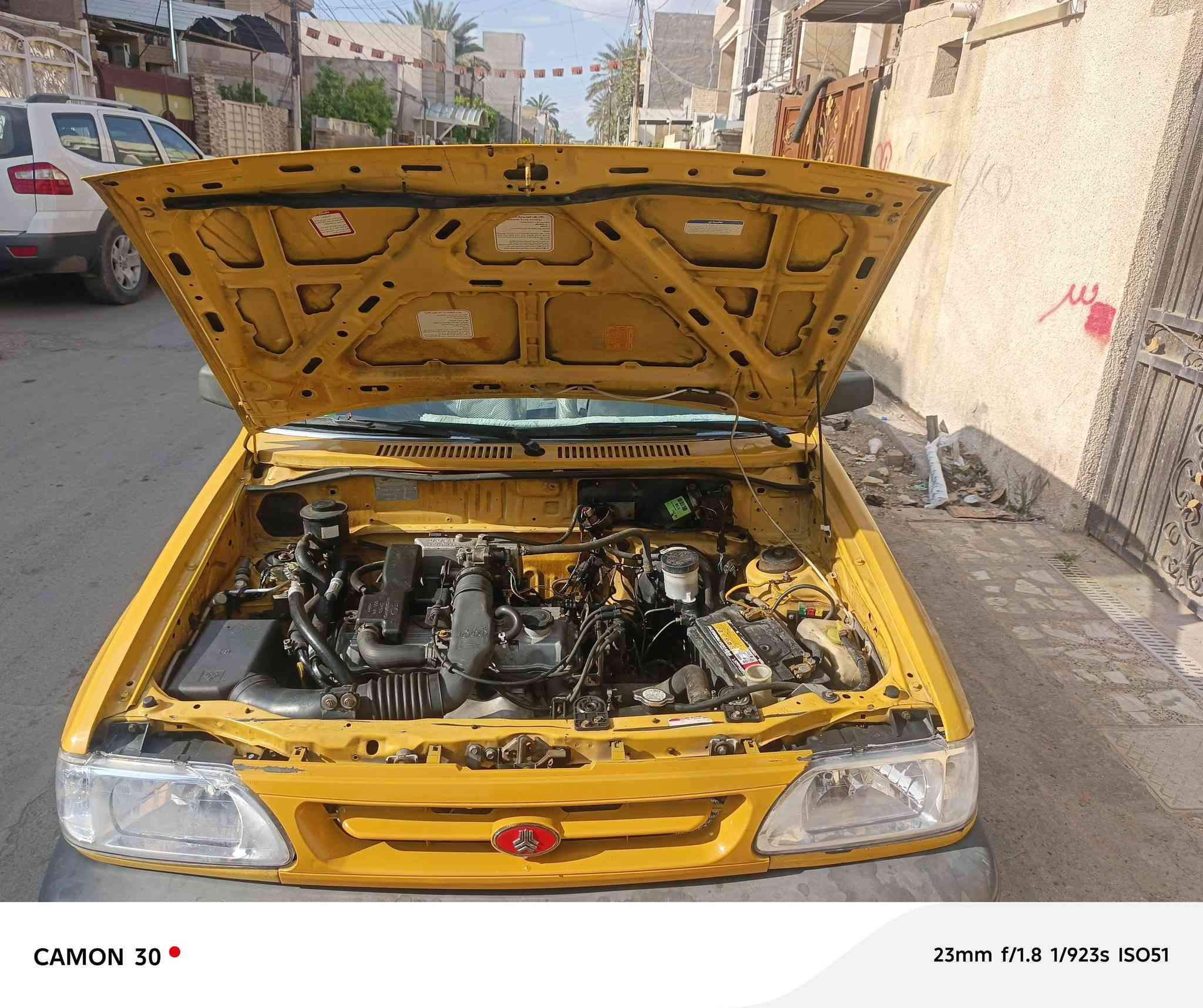 سلام عليكم سايبه موديل2011 سياره مكينه كير وحداديه وتخم تاير سنويه 2030 امصفره من كلشي سياره لا ضربه وتبديل وشواصي كفاله سياره جاهزه من كلشي السعر 29 وبيه مجال ***********
