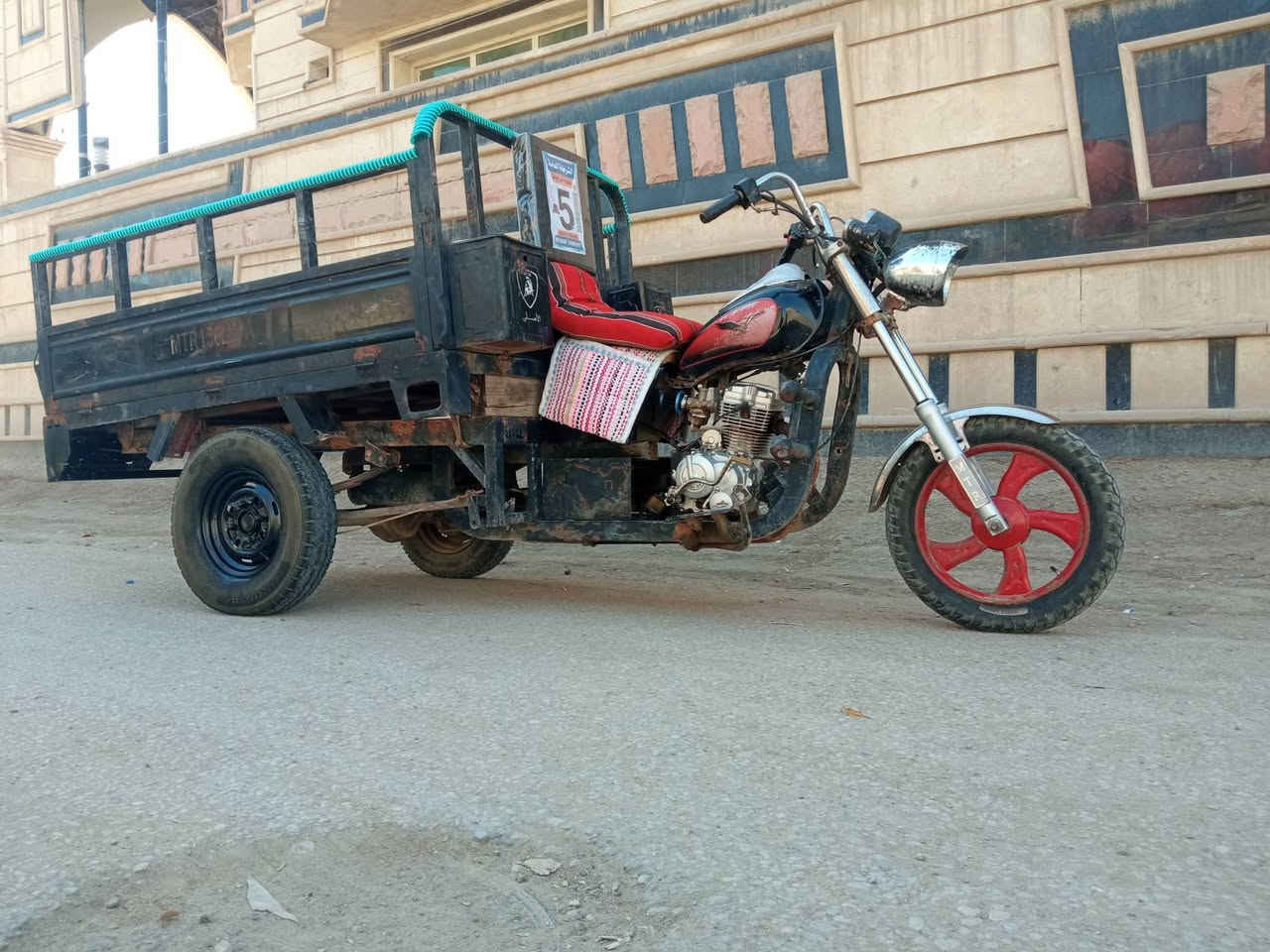 ستوته امتي ار كلك موديل 2020
محرك 2023.  محور اكسن جمره  
شغاله كهربائيات كامله 
السعر 800 بيه مجال للطيبين 
 حله القاسم 
***********

