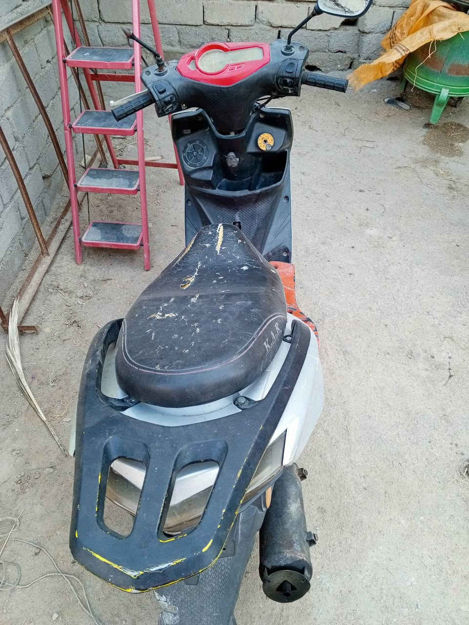 السلام عليكم
دراجه سكنس شغاله سلف هندر كهربائيات كله شغاله كامله بيه خيط دخان فقط رايده 150 الشراي يجي خاص *********** سوق الشيوخ كرمه بني سعيد
