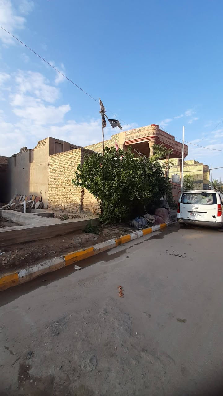 بيت للبيع طابو صرف 

خلف الكراج
ثاني بيت عن الشارع الرئيسي

مساحه ٢٠٠م

طابق واحد بناء قديم

الروفان للعقار 
***********
