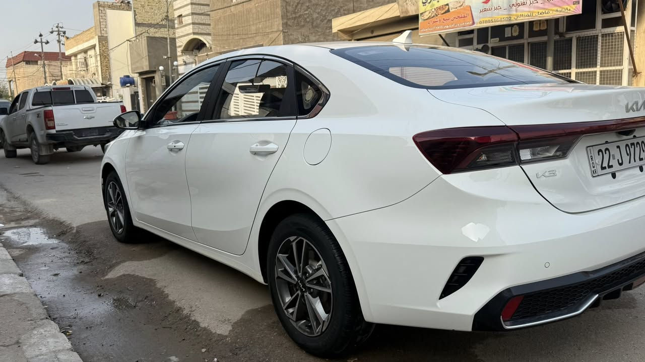 سلام عليكم K3 للبيع 2024 ماشيه 32000الف رقم اربيل نكليزي  بسم شركه تريد تحويل تريد وكاله مواصفات السياره فتحه بصمه مري شفط +ترحيب عنده الاقتراب  لايت زنون عدسات لد نهاري حجم المكينه 1500 السياره على وضع الشركه مكفوله  من صبغ والبارد وتبديل 
مكان السياره نجف 
السعر 143$
***********
