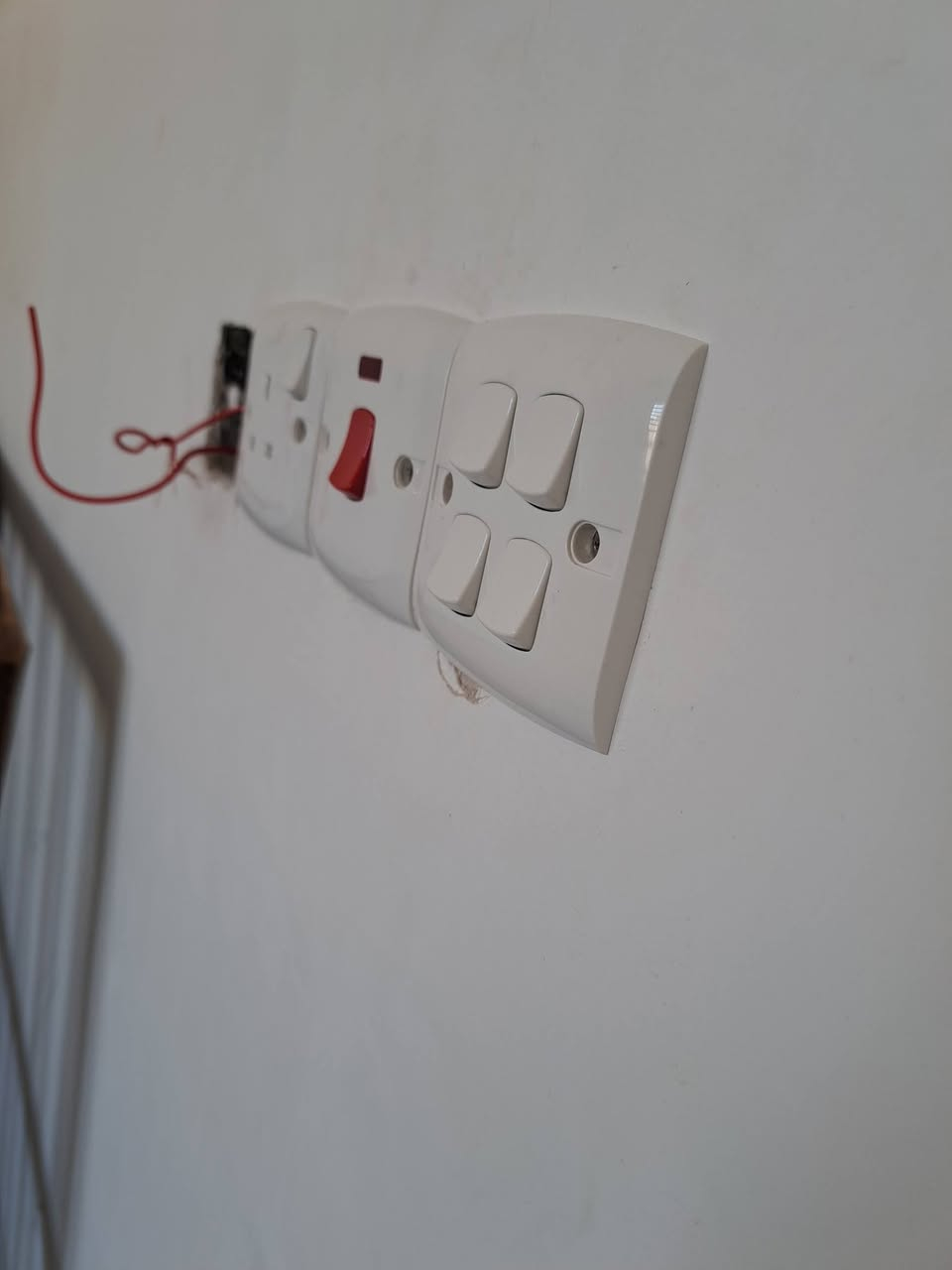 ابو يڤان 
الحداثة في التصميم – الدقة في التنفيذ 
‏
‏📞
‏ ‪*********** 
لاسعار مناسبه
‏
‏
‏
‏🔹 تأسيس الكهربائيات المنزلية بأحدث الطرق العالمية

‏نضام ستلايت 📡

‏🔹 أنظمة صوت – صورة (سبيكرات + كاميرات مراقبة)

‏🔹 تنفيذ أعمال الأتري كيبل

‏🔹 نقطه السيمز 4
نطقه البوري 6
‏
‏⚡ شغل مضمون – خبرة + التزام – تصميم حديث
