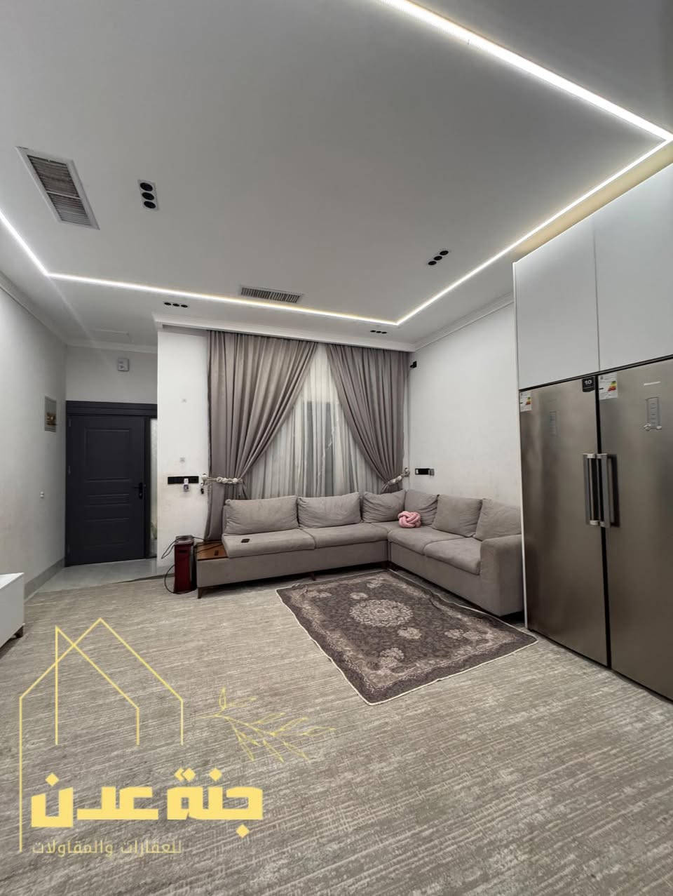 🏠دار بناء حديث
   موقع مميز للبيع
~~~~~~~~~~~
البيت فول فول✔️
نظام دكت سقف مغربي✔️
دبل جام المنيوم✔️
~~~~~~~~~~~
طابو ملك صرف✏️📋
~~~~~~~~~~~
📐المساحه:125
📐الواجهة :-5م
شارع  10م
~~~~~~~~~~~
📍الموقع :حي عدن مقابل جامع تحسين صوراني وخلف مرطبات عرفه

~~~~~~~~~~~
💸السعر :علق بكلمة طيبه يوصل السعر
~~~~~~~~~~~
يحتوي الطابق الاول على:-
كراج +مطبخ+استقبال
غرفة +صحيات 
~~~~~~~~~~~
يحتوي الطابق الثاني على:-
هول +صحيات + 
٣غرف نوم
طابق ثالث غرفة نوم بيتونه 
~~~~~~~~~~~
~~~~~~~~~~~
للاستفسار اكثر الاتصال على
***********☎️
***********📱
~~~~~~~~~~~
نستقبل جميع العروض 
🏠السكنيه  🏛️التجاريه
مكتب جنة عدن سايدين المحكمه الجديده عماره البحرين مجاور اسماك الاغا البغدادي
