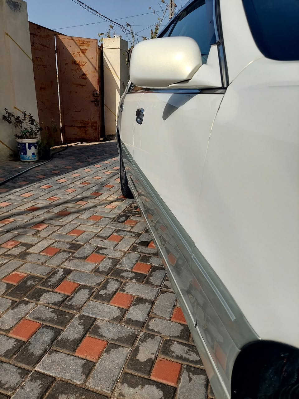 السلام عليكم
ملكه موديل 2001 كرستال أصل محرك D4 الكبير
3دكم 
كشنات كهرباء 
ستيرن كهرباء 
السياره مكفوله من الكص والاصوليات تريد وكاله تريد مداور
تخم تاير جديد
محرك وكير مكفولات 
رقم سليمانيه اصولي 
ملاحظة السياره حداديتها تريد ترتيب وسنويتها نافذه صار 3 سنوات السعر  135  وبيها مجال  السعر عجبك على راسي  ما عجبك صل على محمد وآل محمد وارفع المنشور 
للاستفسار  *********** غير متواجد على الفيس
