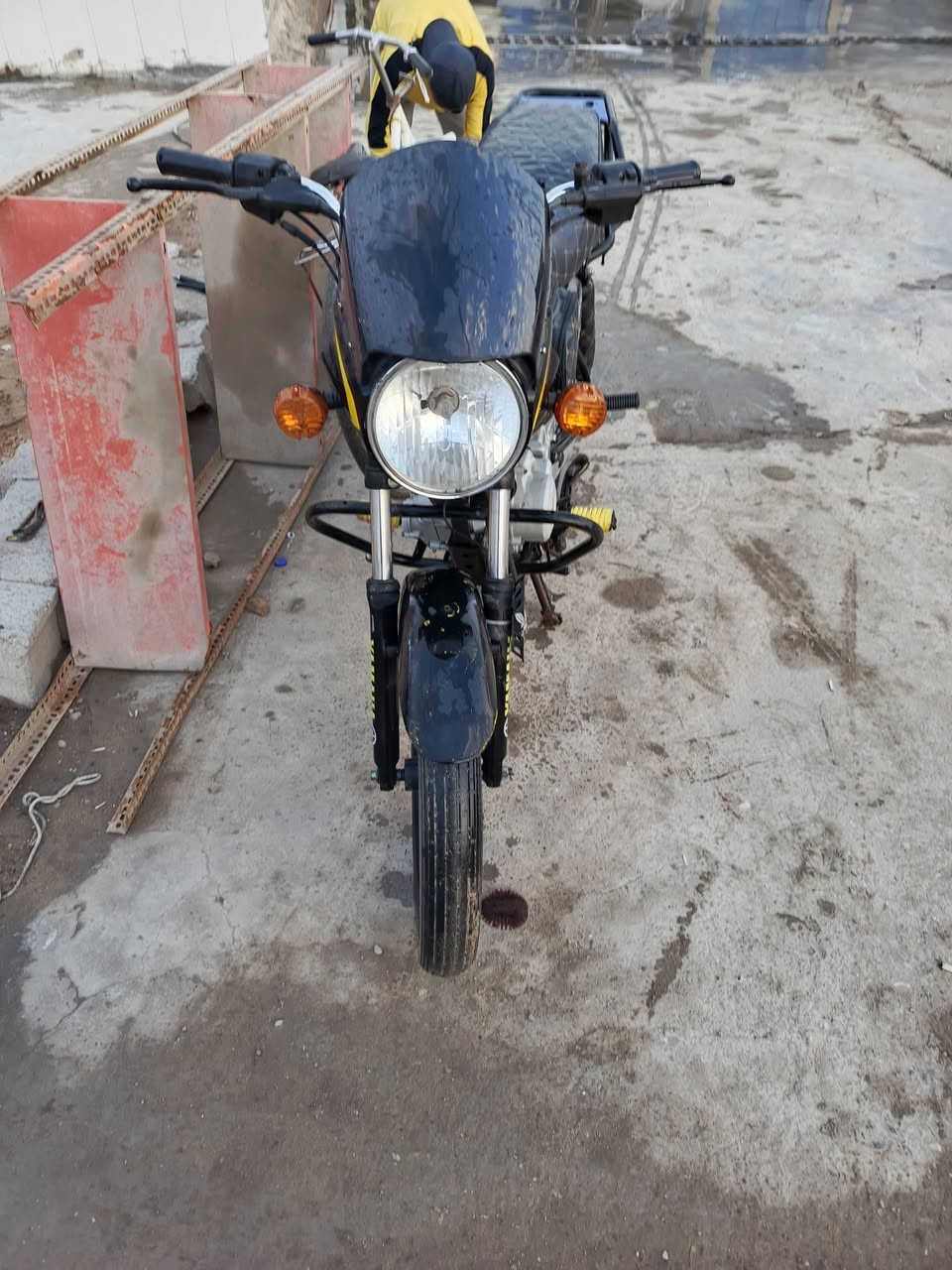 يالله ع بركت الله بوكسر 22 مرقم دراجه مجفته يم دكان سليم صار سبوعين من مجفتها ممشتغله دلفري مجرد بس اروح وجي بيها لشغل دراجه عوزها فقط كابريتر تجي وتجيب فيتر وتفحص ع كيفك من اكلك دراجه حلوه حلوه بس كابريتر يخربط ***********
. متواجد وتساب وتصال ماسنجر ما متواصل سعر مليونين وبيها مجال حك جيه كتلك تجي تفحص وجيب فيتر تايرات جدد مكاني بغداد بوب شام
