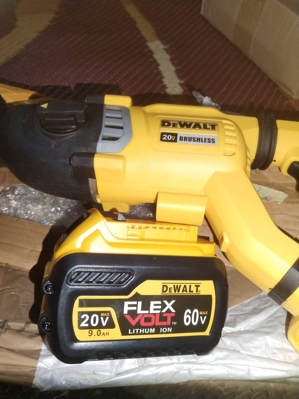 سلام عليكم دريل دولت همر تقشير  الصنع المجر يعني HUNGARY20فولت وبطاريه فقط السعر 180الف


**إذا كنت صاحب هذا الإعلان وتريد حذفه لأي سبب، رجاءا أرسل رسالة إلى الدعم الفني**