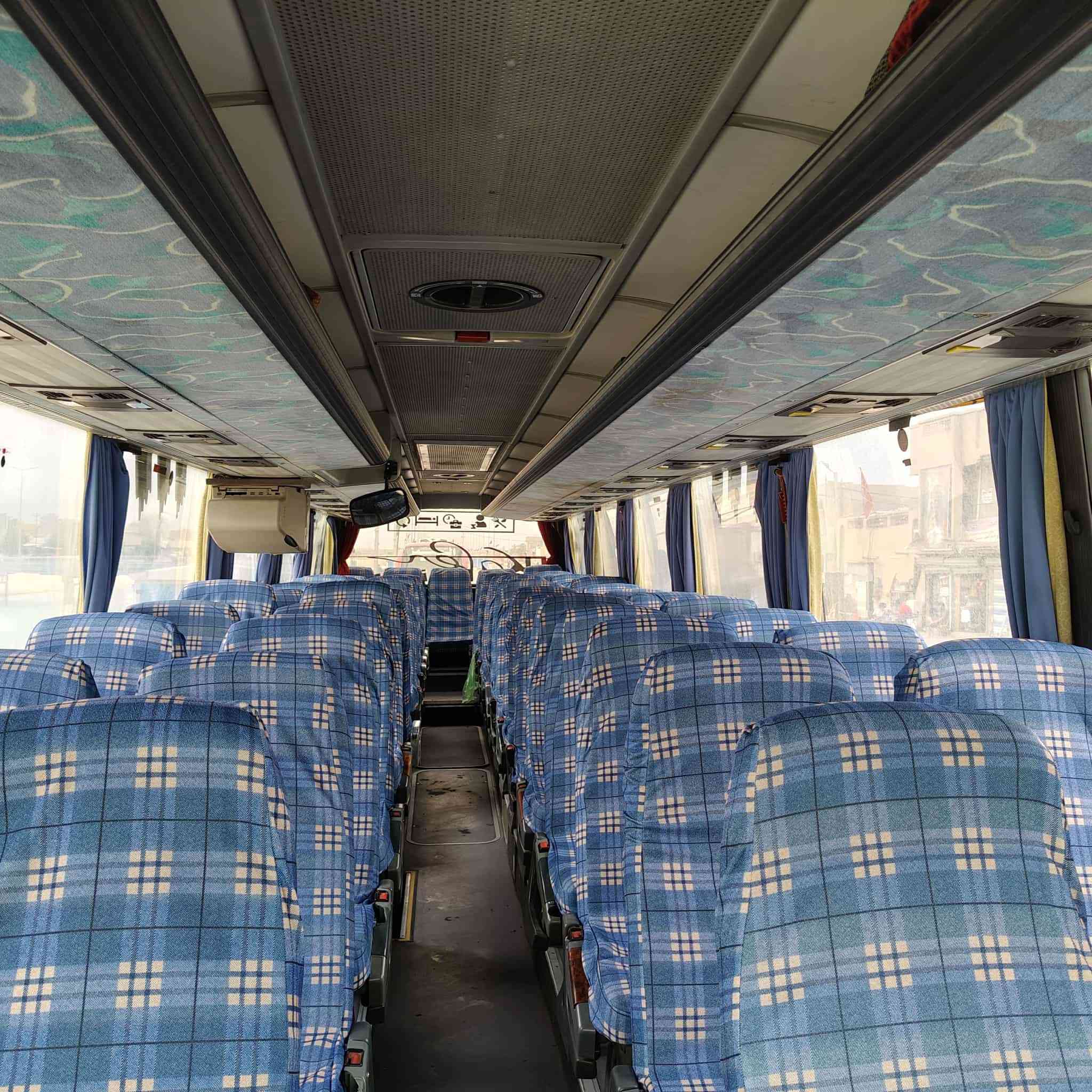 سلام عليكم سيارتين للبيع البيضه سترا ٩١ حجم ١٧
 ٥٨ نفر والصفره ٥٤ نفر مجموعه ام لسيوف للبيع او مراوس ترفكو او سحليه *********** مكان كوت المو شراي لايراسل ويتعبنه
