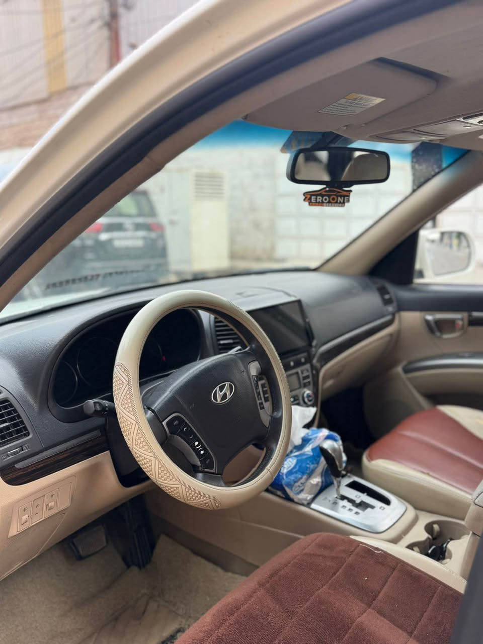 سنتافي خليجي 2012 رقم سليمانية 21

مكفولة كفالة عامة من الصبغ والتبديل 

حتى الدعاميات بدون صبغ شرط

فول مواصفات 1/1 ماشية  182  الف كيلو متر

محرك 4 سلندر حجم 2400 مامفتوح شرط

كير ومحرك ما مفتوح بدون صوت وصرف وبخار 

7سبعة مقاعد و 3 قطع تبريد مركزي ثلاجة بالدشبول 

شاشة وكاميرا خلفية دوار

دشبول ودواخل الغرفة نظيف

كشنات جلد بلادي ونظيف 

تدفئة وتبريد وكهربائيات شرط

طخم امامي وخلفي وحدادية جديدة شرط

بلاجكتور امامي  -  حساس دعامية خلفية

ويل كروم اسود المرغوب - مراية شفط 

كامل تحكمات استيرن طرفين

سعر  156 $ بيها مجال للطيبين 🌹

بطاقة 🪪 بانزين موجودة

سيارة بإسم صديقي من الشركة إيد واحد شرط

شرط التحويل والغرامات

اسيا واتساب ***********

كورك             ***********

عنوان كركوك - اسكان قرب مستشفى ازادي 

شراي اتصل وتدلل 🌷 كركوك, العراق
