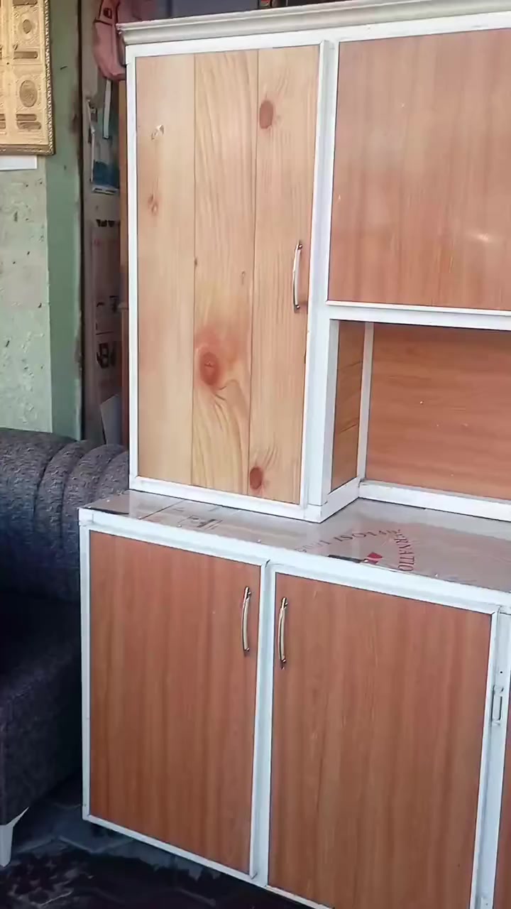 كاونتر 2متر سعر 150.الف الاستفسار على خاص او الاتصال ***********عنوان واسط الصويره حي الشهداء
