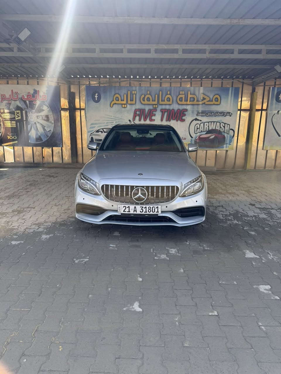 السياره C300 4matic  موديل 2016  السياره دبل ماوس داخل احمر بنوراما رادار الكشنات ٣ وضعيات خزن ميموري حتى تجوه الراس كهرباء خمس وضعيات قياده قطعتين تبريد البگ لايت led تحكمات ستيرن رقم سليمانيه تحويل ثاني يوم ماشيه 109 الف حادثها موضح بالصوره  حيل خفيف وحلو السعر 215 وبيها مجال للتواصل *********** مكان السياره بغداد المنصور او بابل

