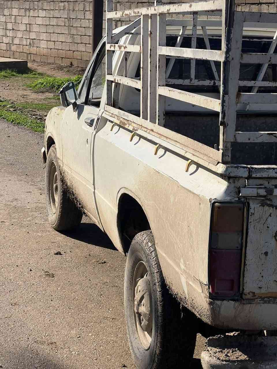 سلام عليكم بيكم 80لبيع  لسعر 20بي مجال 
سنوي صاقطي  2009
***********
مكان ديالي  دبي عباس
