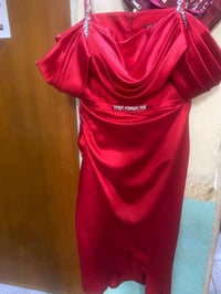 فساتين • قياس ٤٤/٤٦ • بدلة ماروني