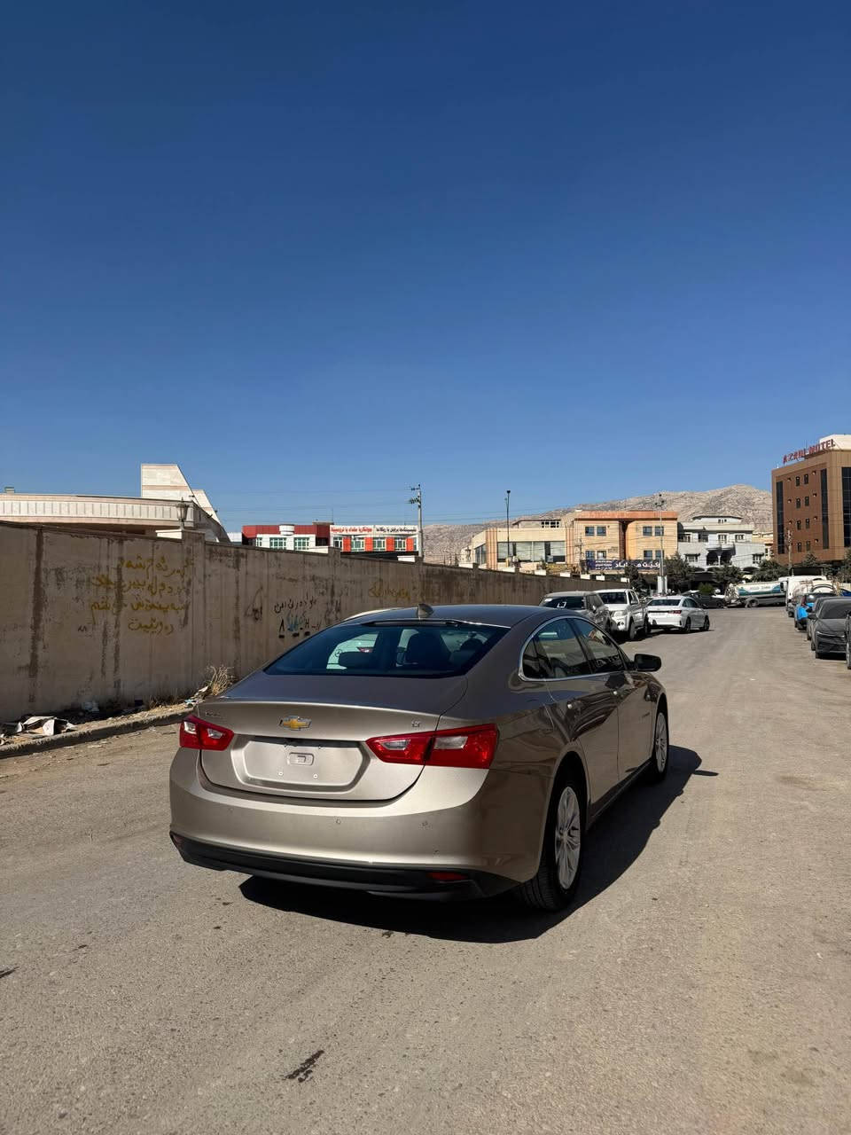 ماليبو موديل 2023وراد امريكي
سعر 120$ شويه مجال
بدون صبغ بدون ايرباك
تشغيل عن بعد
رادار امامي
قيادة آليه 
بصمة ابواب وتشغيل 
كامره دواره خلفيه 
كرسي كهرباء
مانع تصادم 
ستركشن كهرباء
وباقي المواصفات معروفه للماليبو
سعر 120$شويه مجال
تلفون ***********كورك وتساب
تلفون ***********زين وتساب
مكان سياره عقره اكر, نينوى
