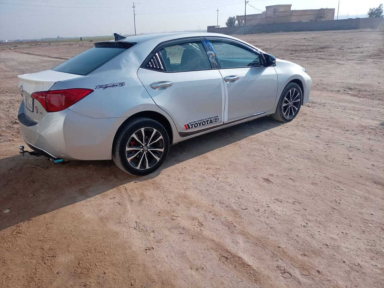 السلام عليكم كورلا 2017للبيع السعر 138 الاستفسار الاتصال ***********
