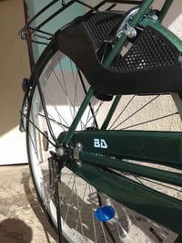 بايسكل BD زيتوني لامع للبيع او المراوس السعر 150 للاستفسار واتساب 0770...