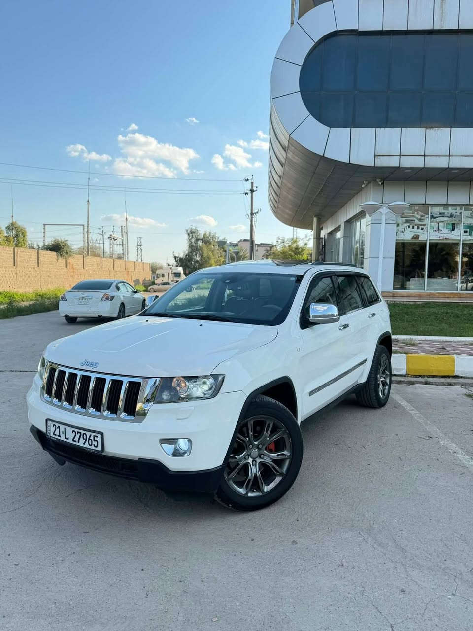 السلام  عليكم ورحمة الله وبركاته
‏‎‏‎       ——— لـلـبـيع  ———

جيب گراند شيروكي - Jeep Grand Cherokee
‏‎‏‎وارد خليجي 
‏‎‏‎الموديل           —    2012
فئة.                 —    فول مواصفات 
كلين تايتل 
حجم المكينه   —     3600/ V6
‏‎‏‎اللون               —     ابيض     
‏‎‏‎المسافه المقطوعه — 141الف 
‏‎‏‎حاله السياره.    —    ( كفاله عامه  ) (بدون صبغ بدون تبديل)
‏‎‏‎المواصفات 
‏‎‏‎- بصمة تشغيل 
‏‎‏‎- بصمة أبواب 
‏‎‏‎-تشغيل عن بعد 
‏‎‏‎-كشنات جلد ‏‎
-فتحت سقف 
‏‎-دبل اكسل 
‏‎-وضعيات قياده ‏
‏‎‏‎- ستيرن بحركه كهربائيه 
‏‎‏‎- تبريد مركزي 
‏‎‏‎- بگ لايت LED 
‏‎-صندوق كهربائي 
‏‎‏‎-كرسي السايق والراكب بحركة كهربائيه 
العنوان ديالى خانقين ‏
‏‎‏‎-تحديد سرعه 
‏‎‏‎-مانع انزلاق 
‏‎‏‎-ليد نهاري‏‎
‏‎‏‎باقي المواصفات معروفه
السعر 173 وبيها مجال 
الاستفسار ***********
***********
