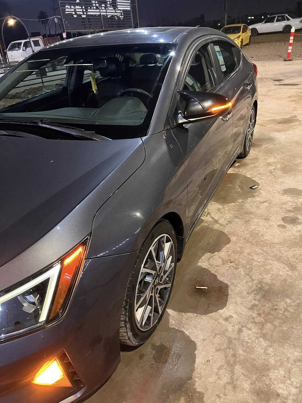 سلام عليكم 
النترا وارد امريكي موديل 19 بغداد
مرفوقه صور ضرر بارد خفيف جاملغ الايمن امامي
جاملغ الايمن خلفي جراد بصيط مرشوش كلير 

موصفات

محرك 2000
كير ايتي 
رادار امامي 
رادار خلفي 
رادار جانبي 
مانع انزلاق 
تحديد مسار 
مانع اصتطدام 
لايت زنون 
ستيرن هيتر 
كشنات هيتر امامي فقط 
كامرة خلفيه 
فتحت سقف بصمة
ابواب بصمة 
جنطة بصمة 
ويل كب بلادي
تشغيل بصمة 
تخم تاير جديد 
حداديه خير من الله 
السعر 130 مجال جدا بسيط للشراي 
***********
