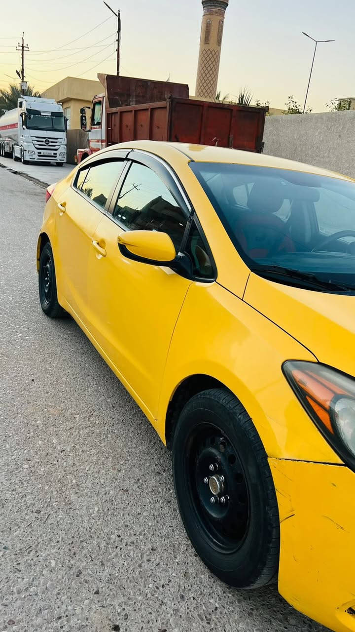 كيا فورتي 2014 بغداد السعر 103 وبيها مجال بسيط العنوان بغداد الرصافة للاستفسار للأتصال او مراسلة ع الواتساب ***********
