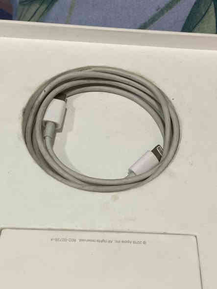 ايباد سفن الايباد كله بلادي و كله شغال ما بي اي نقص كيبله ويا الاصلي مثل مموضح بل صوره و كلشي شغال و نضافه 95 /100 ينفع للدراسه و الالعاب السعر 160 الف و بي مجال مدينه الصدر ***********
