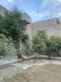 مشتملات اثنين علوي وسفلي صالحة للسكن ، مفصولات عن بعضهم ، مساحة ٩×٣٠ أ...