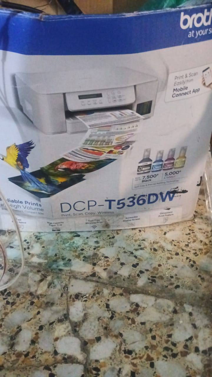 السلام عليكم طابعه برذر تطبع وجهين تلقائي  تنربط ع الجوال هم سريعه  جديده شهر مستخدمه فقط سعره 175 بيه مجال للتواصل. واتساب. ***********
