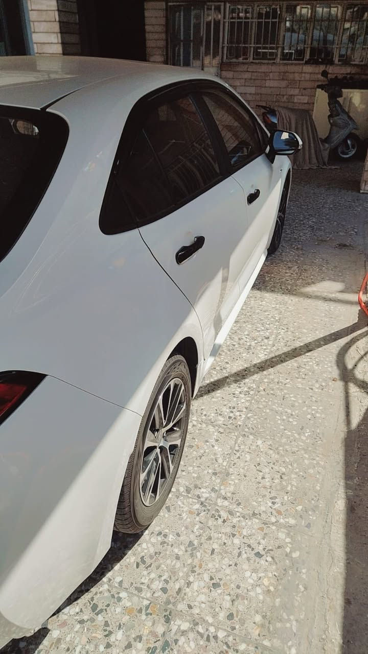 موديل 2025
وارد الصين 
ماشيه 10 الف
نص فول فتحه 
وسايد بريك دكمه 
مراوس بكورلا كروس او فروتلاندر

رقم بغداد بسمي 

+964 770 451 9011
