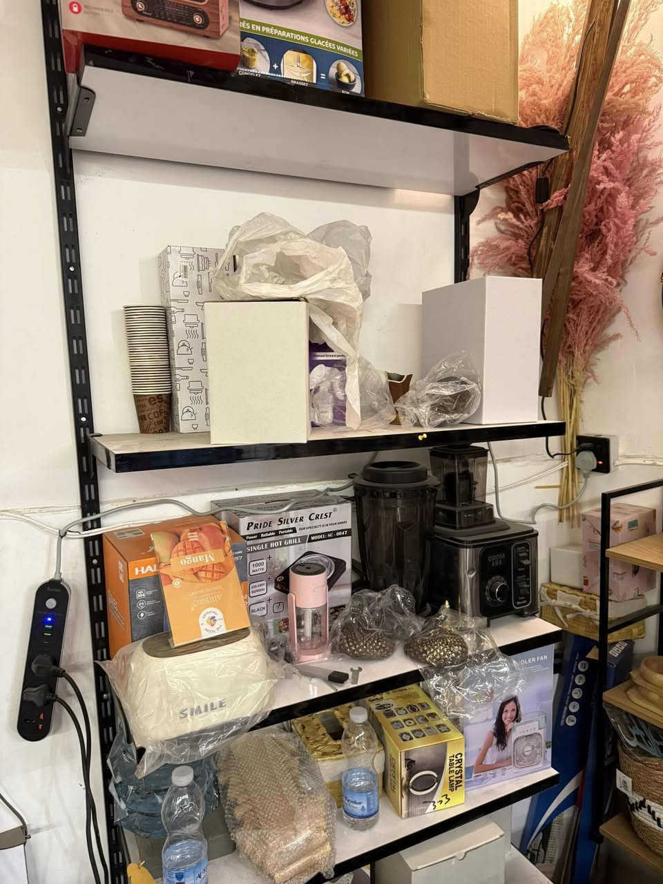 السلام عليكم متوفر رفوف تقريبا 38 لو 40 رف العرض 80 العمق 30 السمك 3 سم يعني الثقيل مو الخفيف مكاني بغداد اعظميه بدون السكك لان مينفتحن سعرهن 275


**إذا كنت صاحب هذا الإعلان وتريد حذفه لأي سبب، رجاءا أرسل رسالة إلى الدعم الفني**