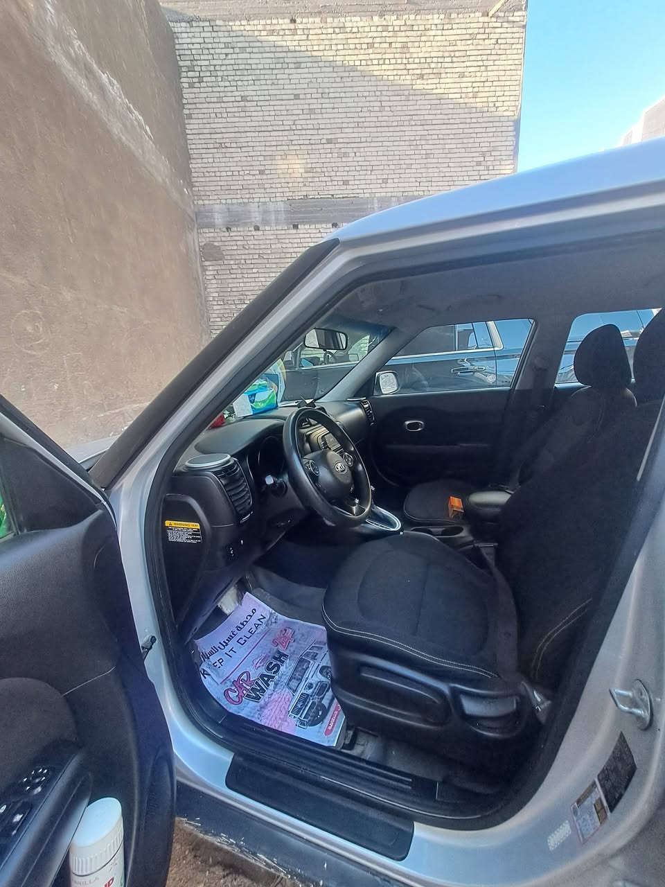 سيارة صول للبيع موديل ١٦ ماشيه ٢٥ الف
رقم بغداد سلفر 
بيه ٤ قطع بدون دواخل السيارة نظيفه استخدام بنيه تواصل ع الرقم *********** مكان كربلاء
