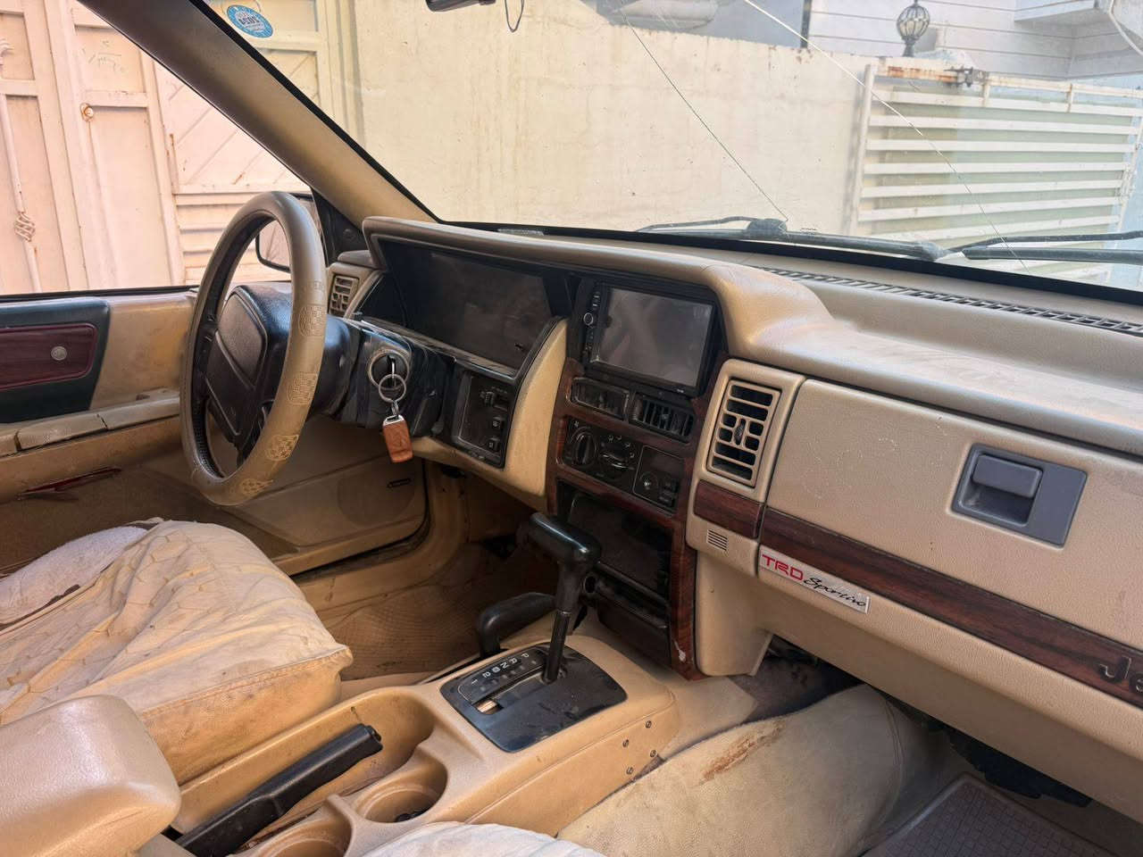 جيب موديل ۹٥ محرك كيرجيب ٦سلندر رقم سليمانية شرط التحويل بدون ضربة    سعر ٤۲  $ مكان سليمانية ***********
