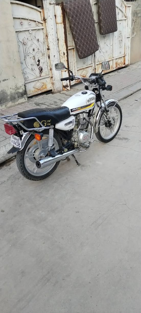 السلام عليكم ماطور سافين 2023 ماطور فول نضافه محرك شرط كهربائيات كله شقال سعره 450 وبيه مجال شراي تعال خاص وتدلل مكاني كركوك ***********
