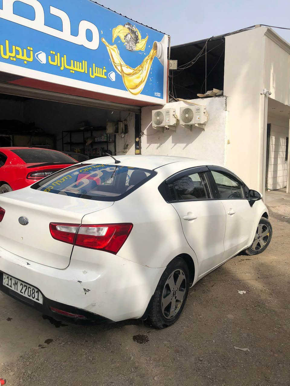سلام عليكم كيا ريو خليجي  2013 دوش لون 1600 ابيض 
نظيفة فقط حزام صبغ جمالية  
تبريد ثلج  بسمي 
شاشة  
رقم بغداد الجديد 
مكان السيارة بغداد الكاظميه ***********واساب
 
السعر 78 بغداد, العراق
