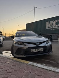 كامري LE هايبرد • ٢٠٢٢ • ٤٣٠٠٠ كم