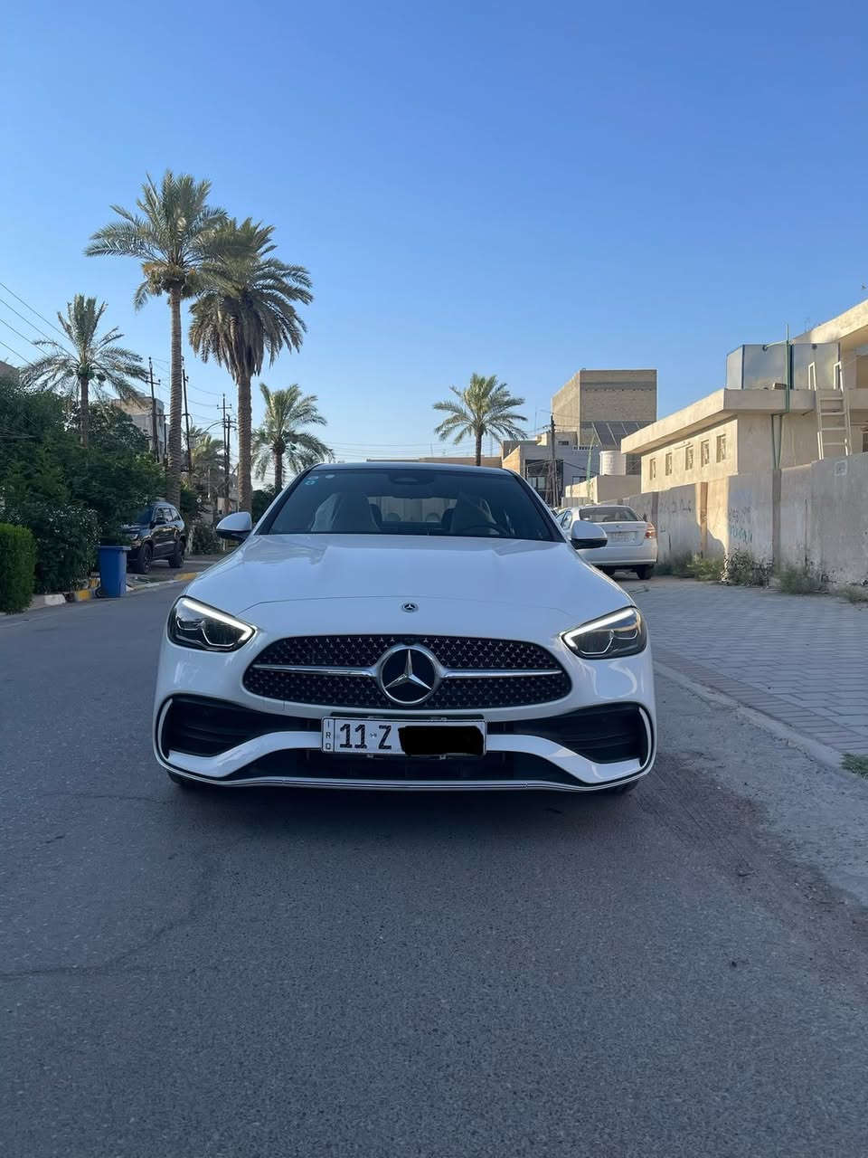 السلام عليكم مارسدس موديل 2025  فئة c350EL السياره زيروووو ماشيه 150 كيلو متر كفاله عامه من كلشي  رقم بغداد تحويل مباشر السياره زيرو مماشيه بصمات ثنين وياها ( تجميع الصين ) تجي فووول مواصفات معروفة مواصفاتها السعر المطلوب 440 ورقة وبيها مجال بسيط اخوان لحد يكلي بشركة باركود ارخص لبشركة باركود C200 مو نفس هاي السيارة مكان السياره بغداد ال كرخ شارع الربيع حي الجامعة للستفسار هاذا الرقم *********** وشكرأ
