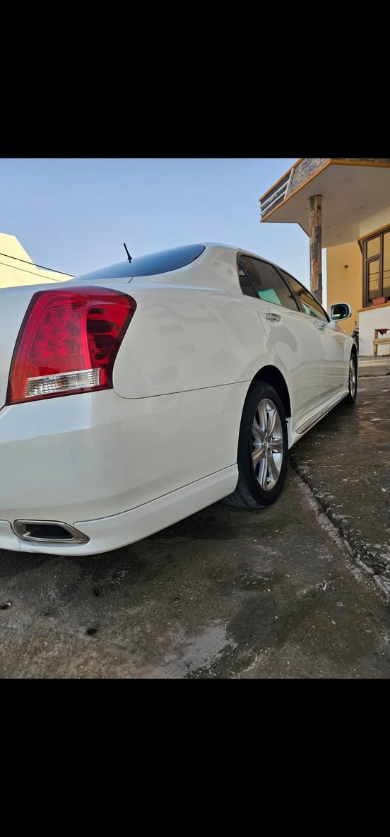 السلام عليكم ..للجناي..2010 فول مواصفات للأخير وكفالة تحوير نجف فوك وجوه السعر 140 وبيها مجال والي ميعجبه السعر يعبر المنشور ... ***********
