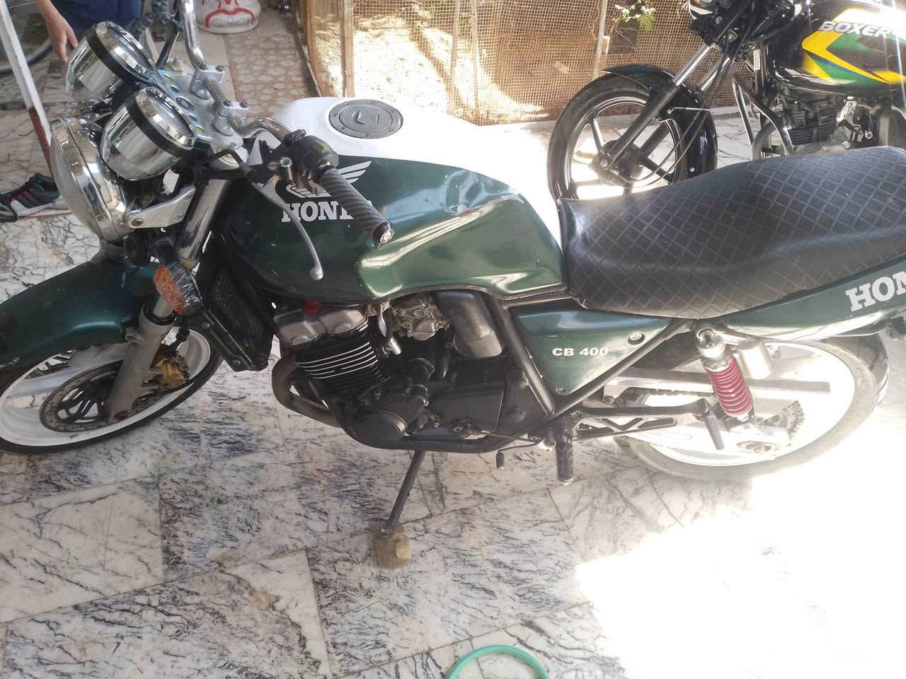 السلام عليكم دراجه سي بي فور ٤٠٠ جيل اول ١٦ ولف مكفوله امبدل بس ولفين غيره ماكو عل فحص اوراق أصولي مدفوع الكمرك ورا عيهه جاي امبصم كهربائيات تخم تاير جديد مكينه ناعمه صالنصه كاتم السعر مليون و٤٠٠بيهه مجال قليل ***********
