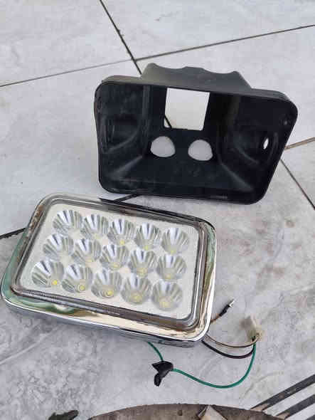 سلام عليكم بسب الوعود الكاذبة اوعيد النشر
غمزات عدد 3 مربع بارت اصلي 5,000
زمور مع بلاتين 5,000
غطاء الشراق بارت اصلي 3,000
ضوء أمامي كامل 6,000
فرش سميك مع وجه الدبو مع طراشه 25,000
المكمش بارت اصلي 6,000
مكاني دوسايد باداوه 
*********** أربيل
