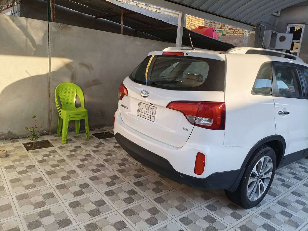 السلام عليكم سورنتو 2014 
خليجيه صبغ فقط 
بس دعاميات رقم بغداد 
السياره نص فول بني راما 
جاهزه وما نقصها شي 
مكان السياره حله ابو غرق
فورويل
رقم الهاتف 
***********
اتصل تعرف السعر
