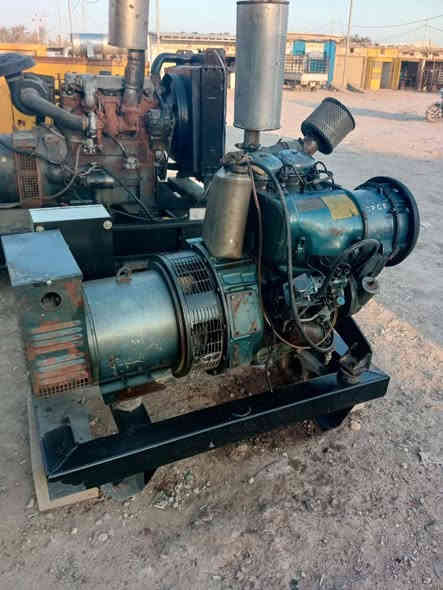 دويز 2 بستم كلسكار أبو الصاروخ 15كيفي سنكل 60امبير فعلي استيراد الامارات بسعر 18  ورقه المكان صويره معمل سيف البيضاني للمولدات الحي الصناعي ***********
