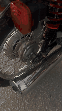 سلام عليكم شباب مكلف بل نشر ارشه شاصي 2015 تعمير 2024 كله اصلي أوراق كامله اصولي مكينه شلامجه مفتوحه وناعمه رقم راعيه *********** السعر 725بيها مجال
