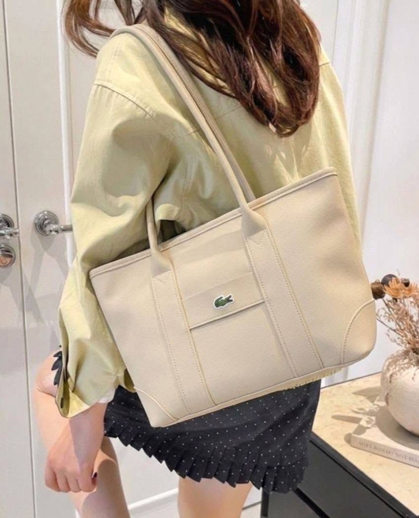 كوالتي 💯
العرض ↔️ 39
الارتفاع ↕️ 25
https://t.me/lulubagsstyleرابط قناة 
متوفر جمله


**إذا كنت صاحب هذا الإعلان وتريد حذفه لأي سبب، رجاءا أرسل رسالة إلى الدعم الفني**