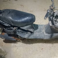 للبيع قيم واخذه عايزة باتري ودكمة سلف للاتصال 07815255061