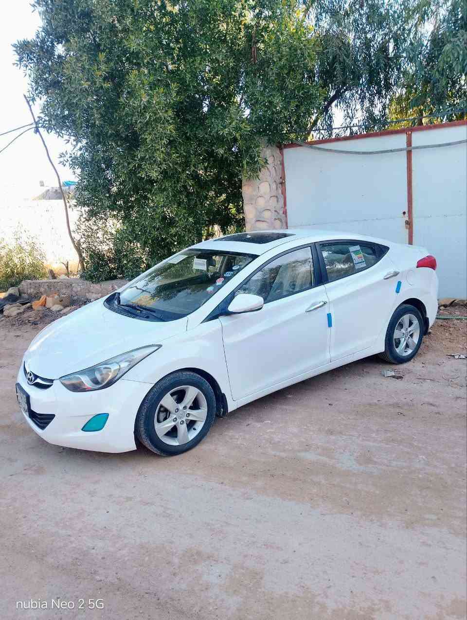 السلام عليكم للبيع هوناداي النترة مديل 2014 
مكفولة ڪفالة عامه لا صبغ لا ضربة ولا تبديل ولا بارد 

فول مواصفات 

 ✨فتحة سقف سلايت 
✨ تحكم ستيرن جهتين 
✨5 ويل كب 
✨أشاير بالمري 
✨حـافضه 
✨شاشة ايباد 
✨حساسات خلفية 
 شرط سبير ما نازل 
ماشية 121 حقـيقي 
رقم أربيل وكالة مداور مضمونات 

مكان سيارة نجف طريق كربلاء عـمود 150 

سـعـࢪ ←113 وبيها مجال 
رقــم  ←***********
