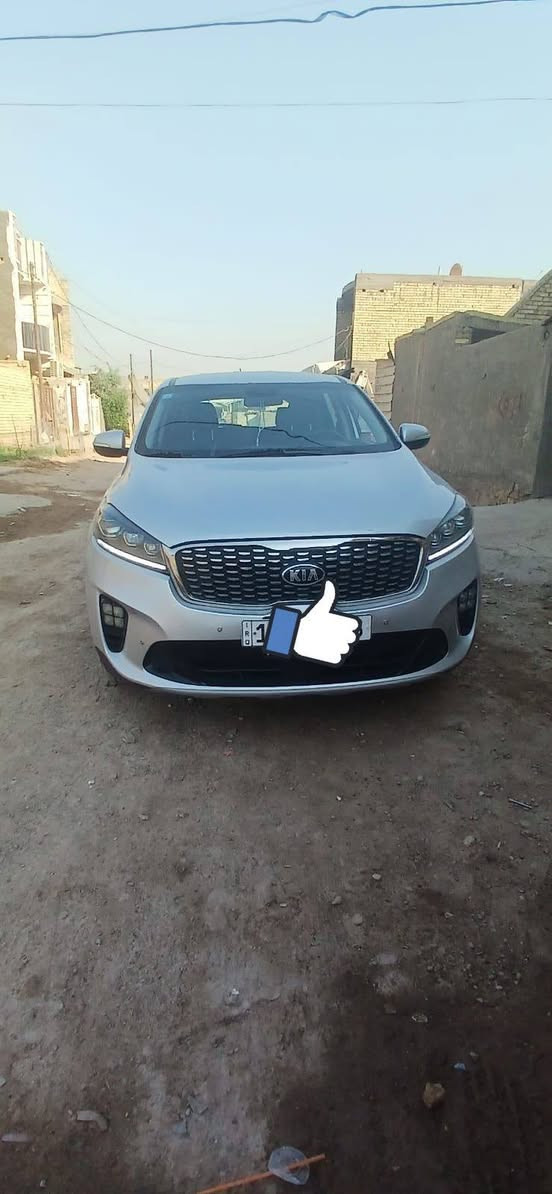 كيا سورنتو للبيع موديل 2019 رقم انبار بأسمي سيارة وارد امريكي تبديل قطعة واحدة سيارة خير من الله فول مواصفات كشن كهربائي رادارات 360 سيارة مليانة مواصفات  السيارة مكانهة بغداد  لشراي يتصل على  هاذ الرقم ***********
