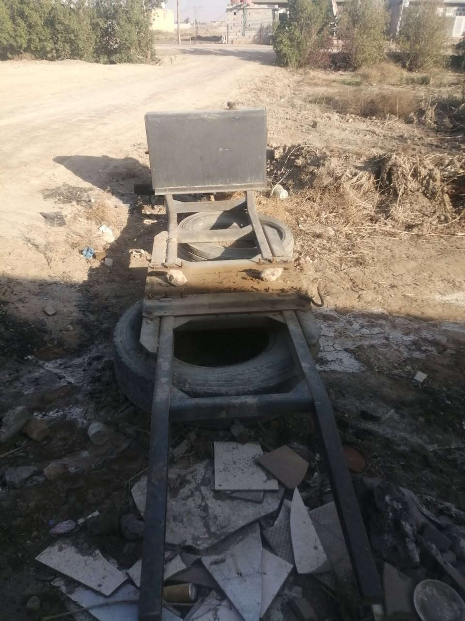 السلام عليكم دبل شاصي وتانكي هيدروليك للبيع ***********
