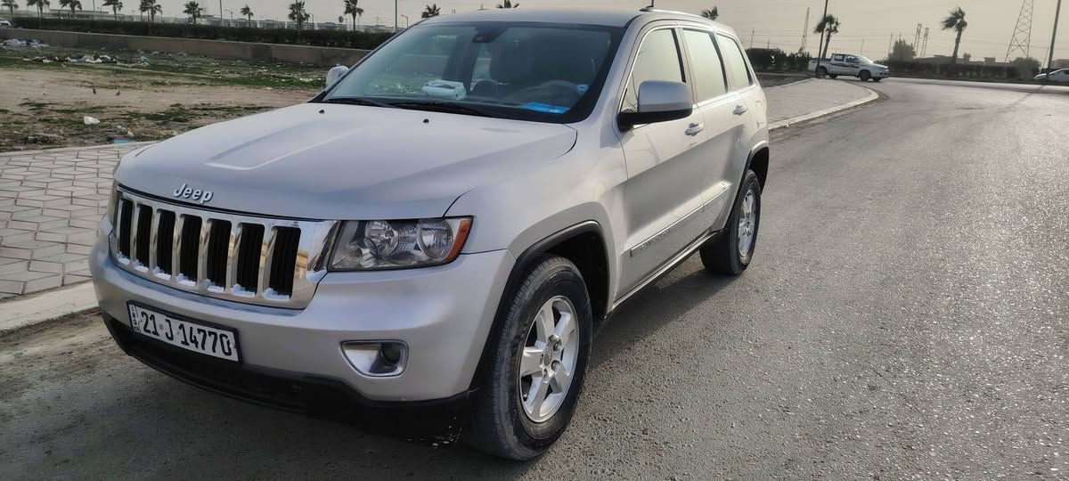 السلام عليكم
جيب شيروكي 2012 امريگي ..
رقم سليمانيه دولي الجديد .. هزه وسنويه كلها جديد
شـرط التحويل والغرامات
محـرك شرط .. كير شرط
بيها جاملغ عكس السايق رش فقـط بدون دواخل شرط الفحص 
تايرات جدد .. صدر جديد .. تبريد ثلج .. تدفئه 
السعر 175 $ بيها مجال
المكان صلاح الدين _ تكريت
هـ ***********
هـ ***********
( اعــتــذر عن الاقســاط والوعــده )
